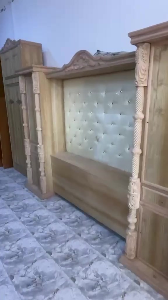 يالله سلام عليكم اليوم عرض من معرض الهاشمي للاثاث العرقي سعر النقد والاقساط نفس الشي بدون تحميل ربع دينار غرف احطاطه الثقيل شغل عراقي ١٠٠٪؜ درجه اولى 
***********
