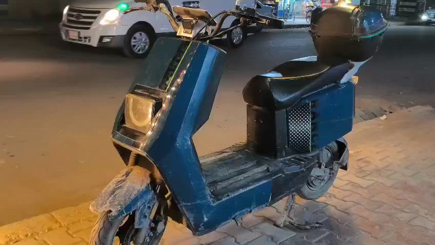 دراجة شحن ست بطاريات نراوس او بيع السعر 300