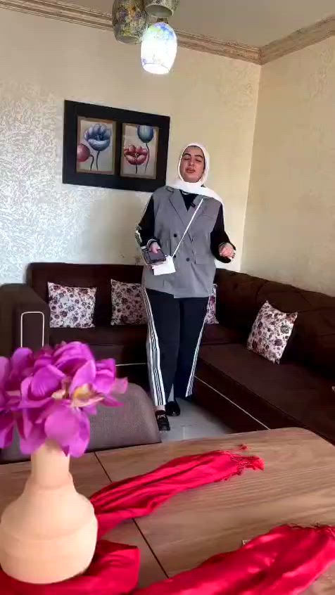 السلام عليكم ورحمه الله وبركاته 🤚
استوديو للبيع او للايجار مفروش 
اشاره الاسكان خلف الإحصاءات العامة 👍
واجهه على الشارع مباشره منطقه هادئه وجميله جدأ 👍
مساحه 66 متر 👍
طابق ثاني فني 👍
مصعد 👍
عمر البناء 8 سنوات 👍
صاله ومطبخ وحمام وبلكونه وغرفتين نوم 👍
اثاث تفصيل ممتاز جدأ 👍
للبيع مع الاثاث كامل 👍
للايجار بقيمه 250 دينار شهري 👍
للبيع بسعر 26 الف 👍
حرقنا السعر ل21.800
للاستفسار الجاد فقط 💐
@الجميع#متابعون#معلقون #اشارة العامة #تابعوني#دعم


**إذا كنت صاحب هذا الإعلان وتريد حذفه لأي سبب، رجاءا أرسل رسالة إلى الدعم الفني**