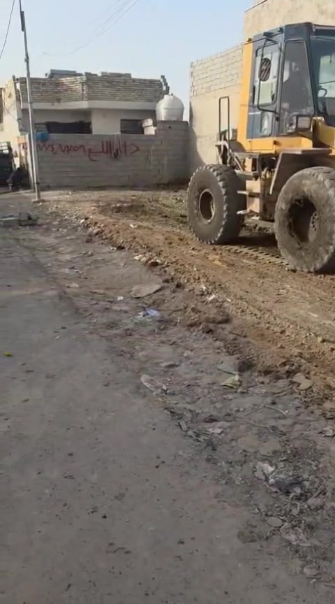 السلام عليكم قطعه ارض للبيع زراعي واقع حال 150 متر 7×21 وربع العنوان مقابل حي دجله شارع البحيره قريبه عل شارع السعر 30 وبيها مجال الاتصال ***********
