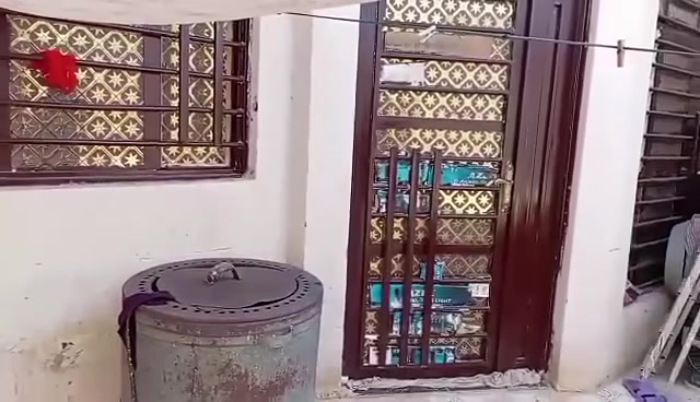 مشتمل للبيع مساحته 120 متر مربع حي الحكيم ع التبليط قريب المدرسه بشارع المركز الصحي الاتصال ع الواتساب *********** ***********
