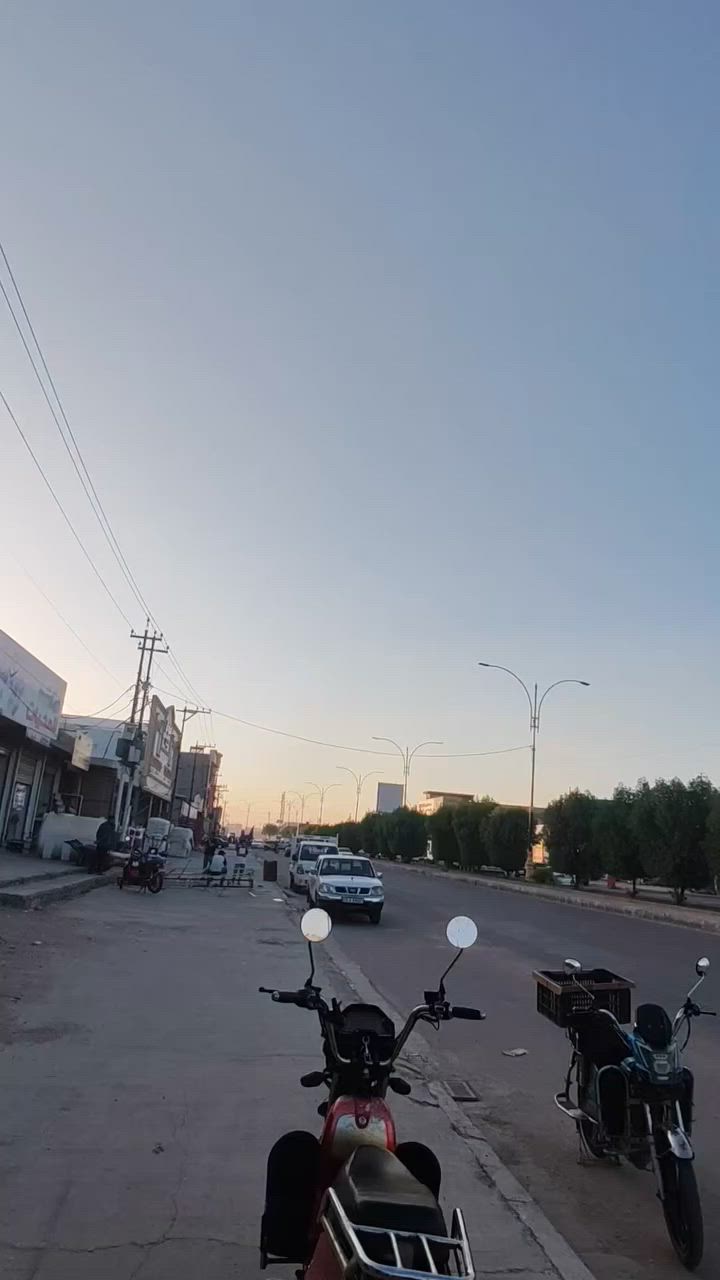 متاح هارلي كدم عينك بس بس هاي الكسور مل جكمجه بطاريات عل فحص كامل من كلشي سعر ٢٥٠ الف ***********
