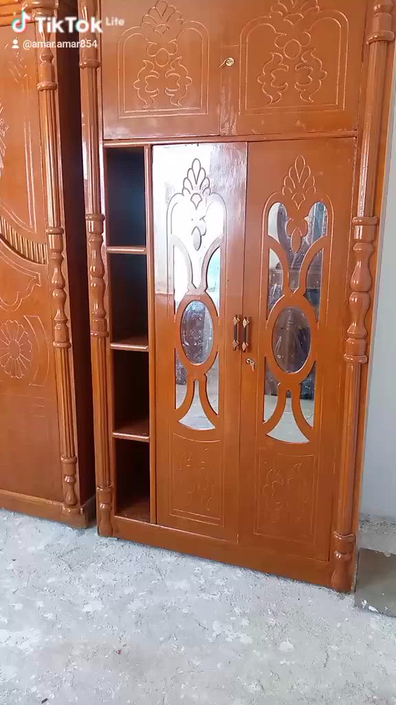 هل مره الصبغ يختلف.  ☺️صبغ غرفه اخشاب ☺️ 
نوع الصبغ ابيض حراري 🔥🥵 مع التطعيم الرصاصي 🍁
باداره أخوكم عمار الصباغ 🎨 🖌️ عنوان ذي قار الشطره 
هاتف الإستفسار ☎️ ((***********)) شاهد نهايه👇
