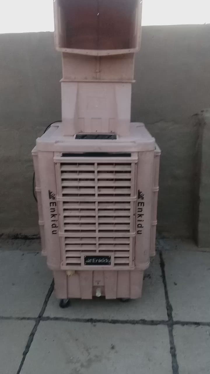 نضيفة كاملة ب١٢٠ بغداد جديده
