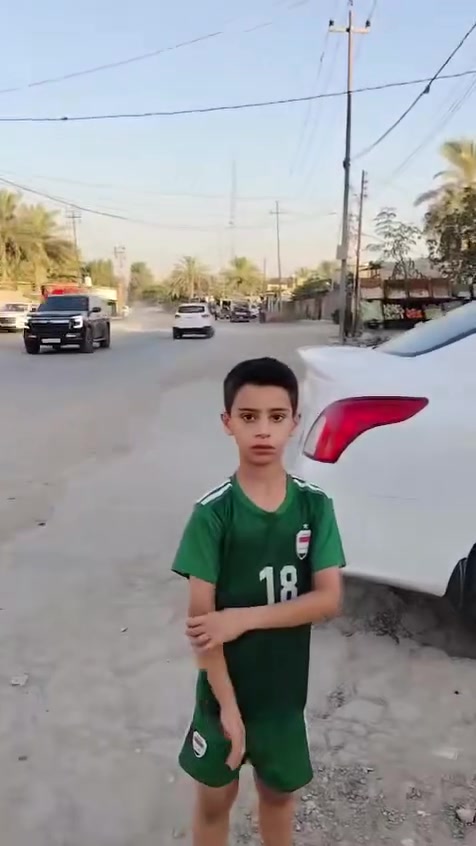 بيت 300 متر طابو زراعي سند 25 بأسم صاحب الدار حق التحويل للاستفسار ***********
