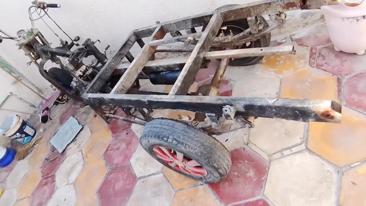 سلام عليكم عراض ستوته لبيع كسن وتايرات ورك ورباطات وصالنصه ويل كدام و بلات وماشه لغراض كلهن بشاصي لبيع ***********
