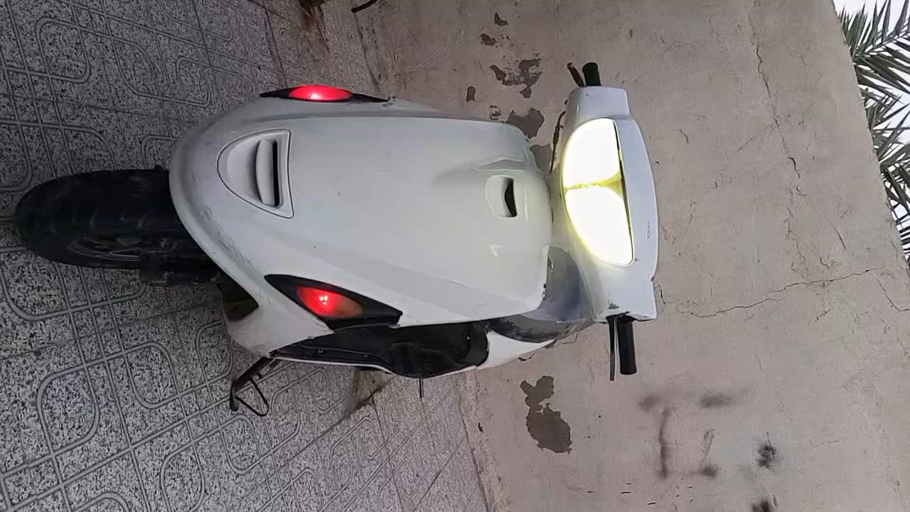 السلام عليكم 
دراجه فراشه للبيع 
الدراجه بيها تفيلس +تبخير 
الشراي يشلع عيوني
متواجد خاص


**إذا كنت صاحب هذا الإعلان وتريد حذفه لأي سبب، رجاءا أرسل رسالة إلى الدعم الفني**