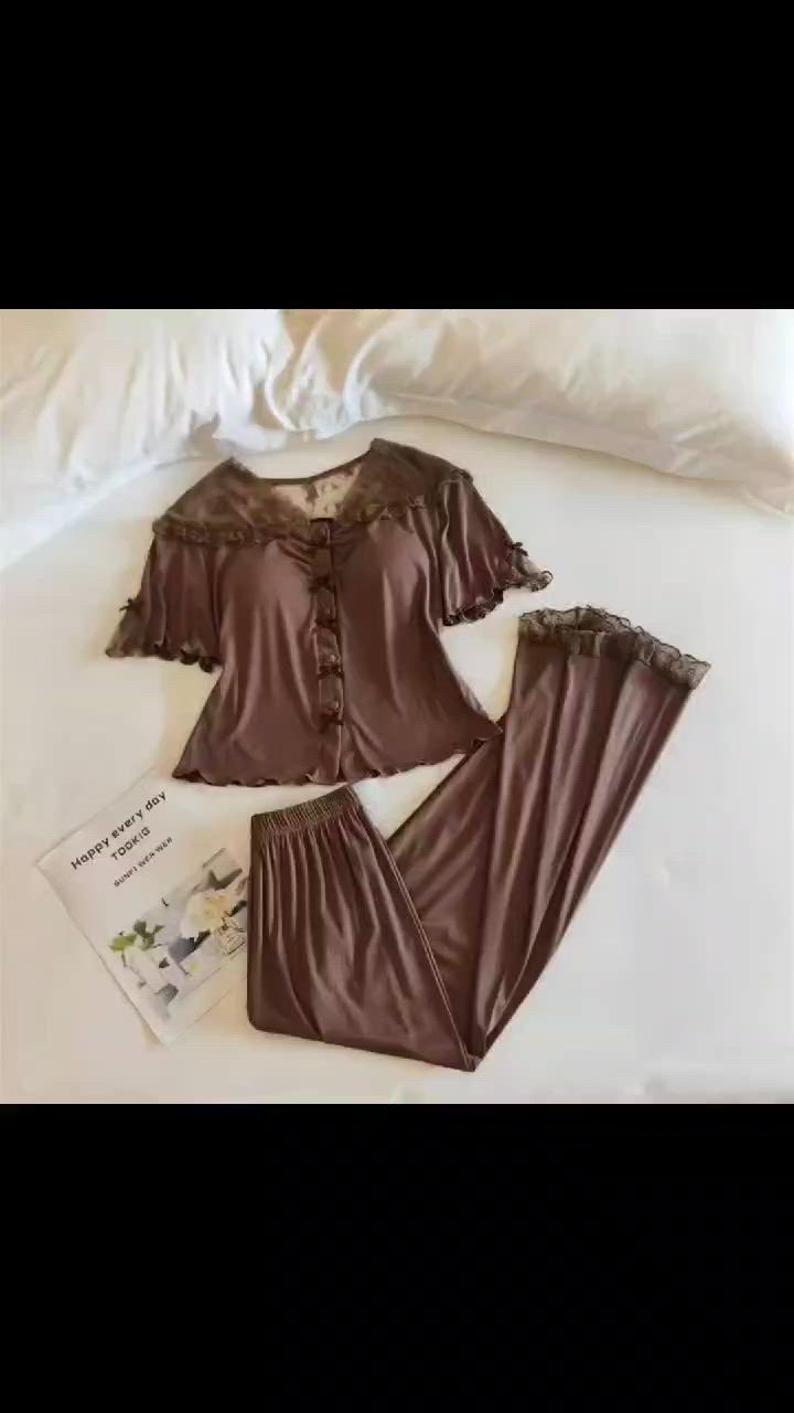 L-XL-XxL
تراك قطعتين يجنن خامه فانيلا زبده 💞

السعر 25 ألف