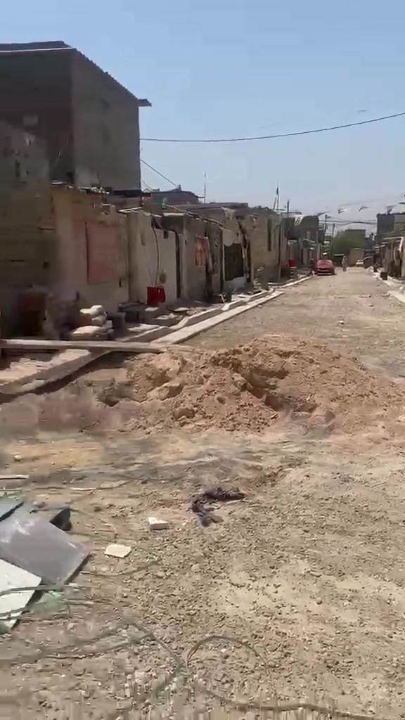 السلام عليكم بيت بمعمل الرحلات شارع علاء دعير 100 وجهيه 5في 20كامل خدمات كامل طابق ونص اي ستفسار خاص وبل خدمه سعر البيت 62وبي مجال***********
