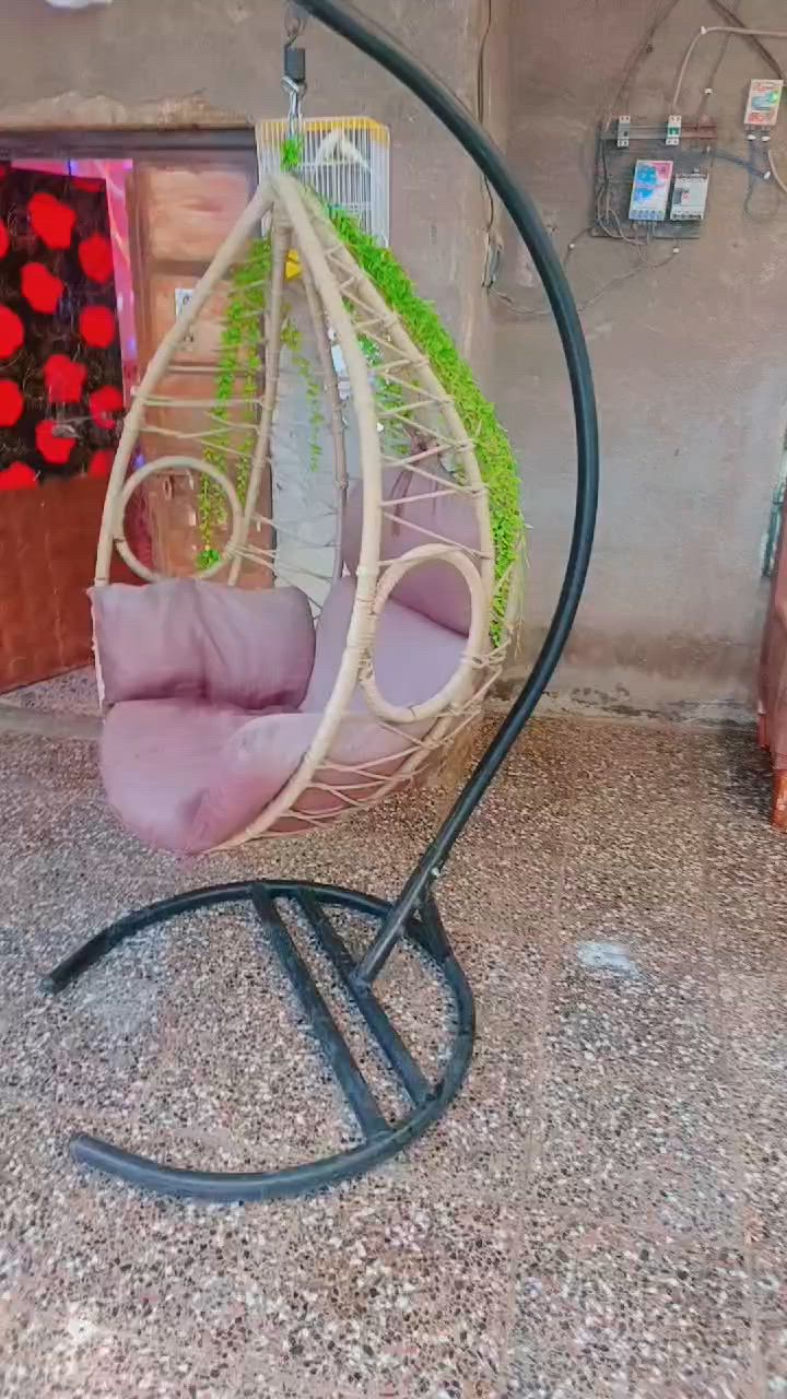 مرجوحه عش العصفور حجم كبير
 سعر ٨٠ جدا نضيفه العنوان بغداد النهروان
هلا حبيبي، المرجوحة شكد مقاسها تقريباً؟ تتحمل شخص بالغ لو للأطفال بس؟: 
تتحمل فوك ١٥٠وزن
مرجوحة جديدة لو مستخدمة؟ وشنو سبب البيع؟: 
استخدام قليل جدا نضيفه 
أكو أي ملاحظة عليها مثل خدوش، صدأ، أو ضعف بالقاعدة/الحبل؟: 
مابيهه اي ضرر 
السعر ٨٠ نهائي لو بيه مجال بسيط للمساومة؟: 
بيهه مجال قليل 
بالنسبة للتسليم، انت موجود بالنهروان أي منطقة بالضبط؟ ويوجد توصيل لو استلام من المكان؟: 
لا يوجد توصيل 