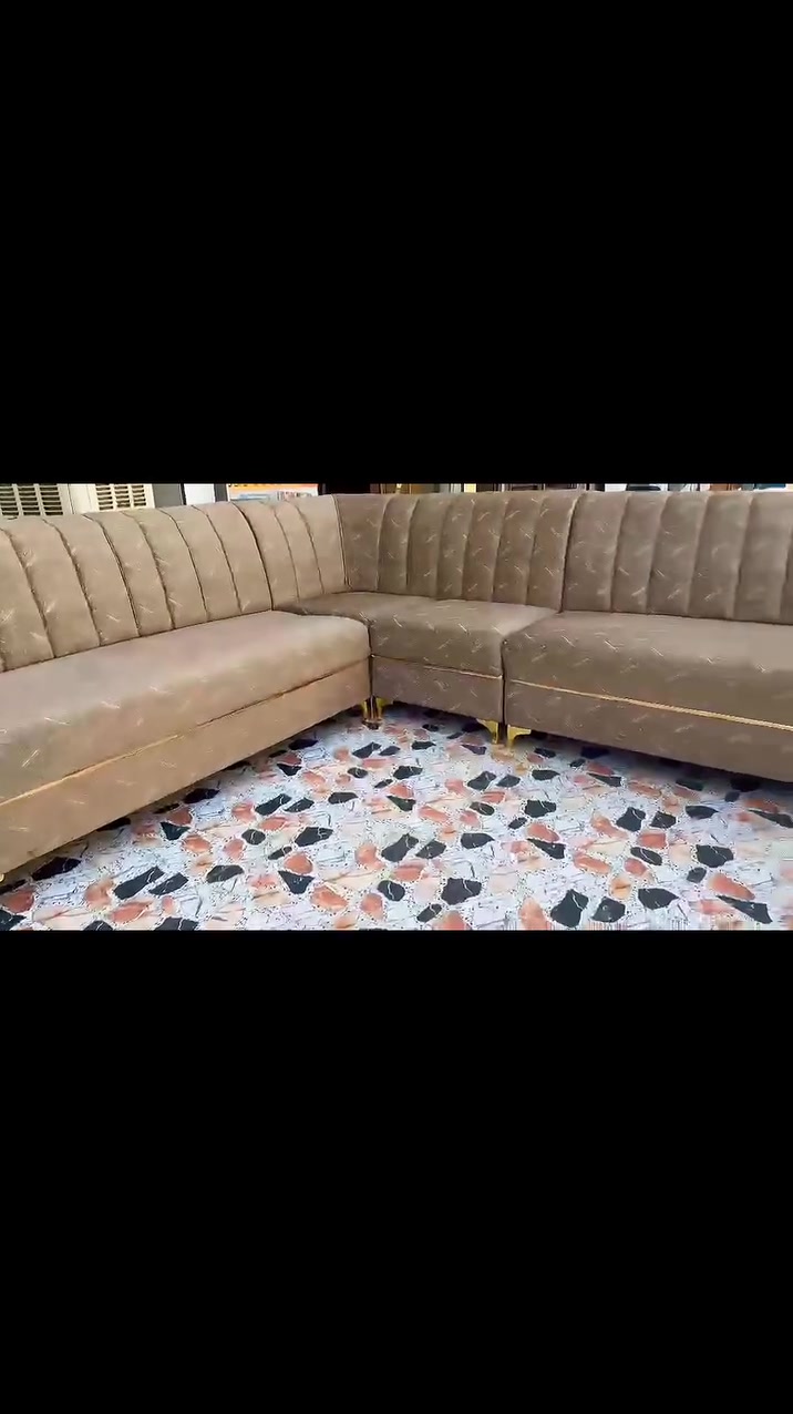 ديوان تركي شغلنا الخاص 7امتار 5 قطع✨❤️‍🔥

تفليش الأسعار 😉 سمسم 
وبس 280 
إدراة ابو امير 
***********
