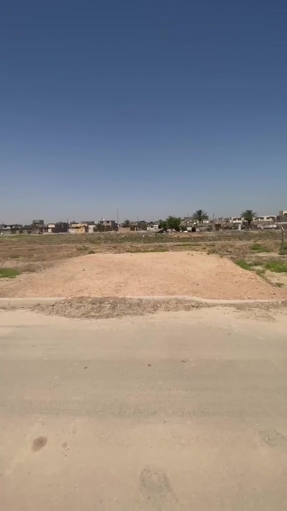 🏡 للبيع – قطعة أرض مميزة في كربلاء
📍 الموقع: كربلاء – الجدول الغربي / الرجيبة – خلف حي العسكري.
📐 المساحة: 143 متر²
📏 الواجهة: 10 متر
📏 النزال: 14 متر
📄 نوع السند: طابو زراعي 25 إقرار محكمة.
✅ مخدومة بالكامل: 
• شارع
• ماء
• كهرباء

فرصة مناسبة للسكن وفي منطقة تشهد تطورًا مستمرًا
📩 للاستفسار والمزيد من التفاصيل اتصل ***********
