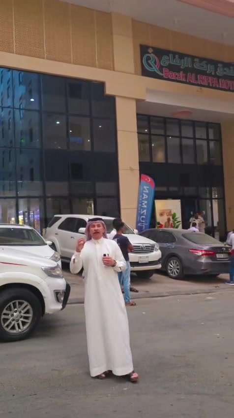 عمره شهر الثامن
تاريخ الانطلاق 
8/15  
برنامج 10 ايام 
3 اليالي مدينه مركزيه و
6 مكة اليالي  فندق بركه الرفاع 
مزارات المدينه المنورة ومكة المكرمة 
بسعر ( 590 الف )
***********
***********
#مكتب_حردان_الحج_والعمرة

