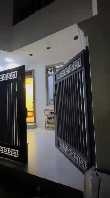 السلام عليكم بيت للبيع مساحة ١٢٠ نزال١٧ واجهة ٧ بناء مودرن حديث زيرو
للاستفسار اكثر الاتصال بالرقم ***********
