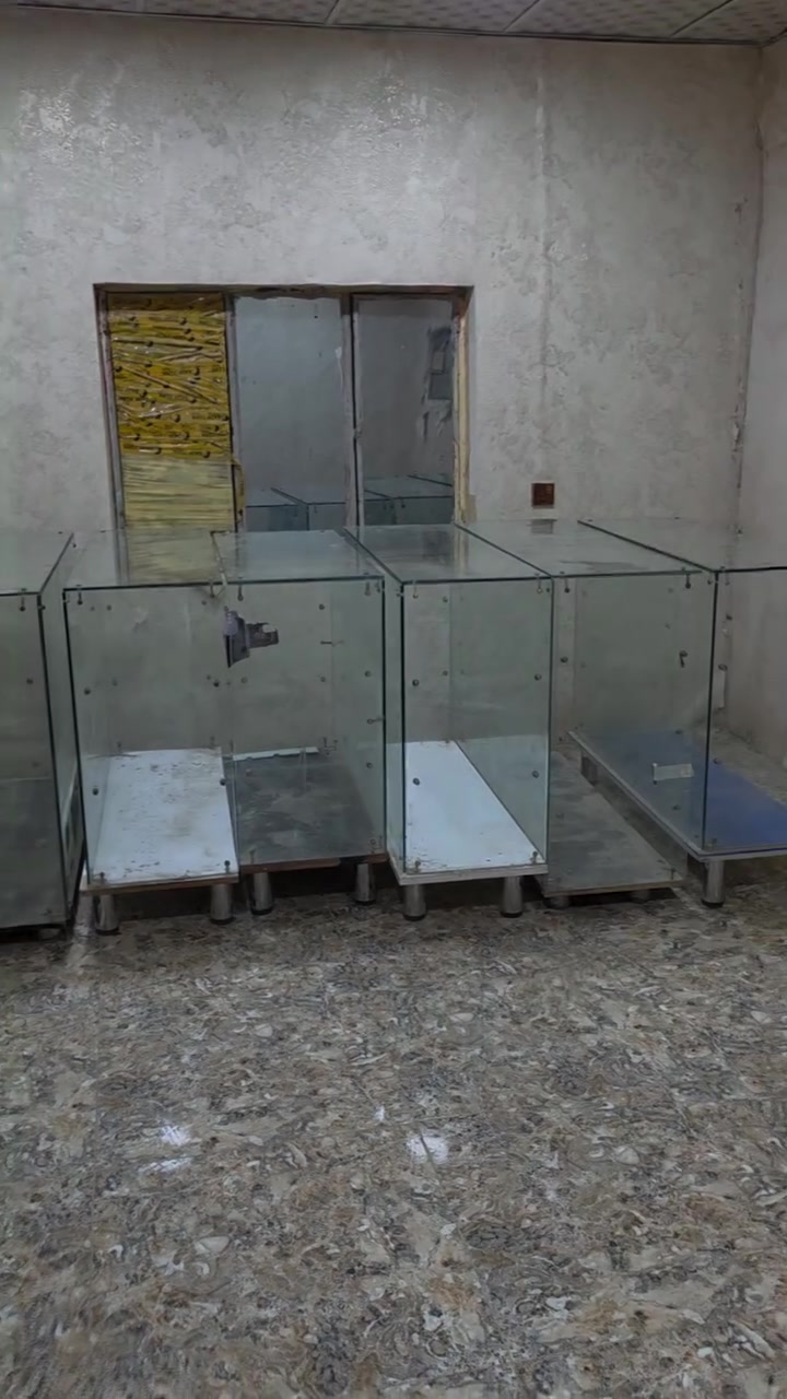 باترينات للبيع....
غير متواجد على الفيس 
***********
