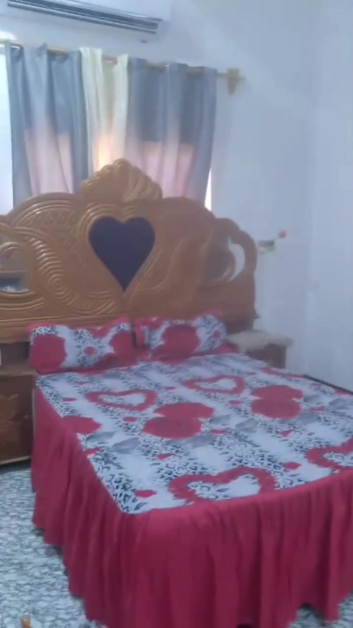 غرفه خشاب للبيع نضيفه كلش بيع مستعجل عنوان ارميثه للتواصل***********
