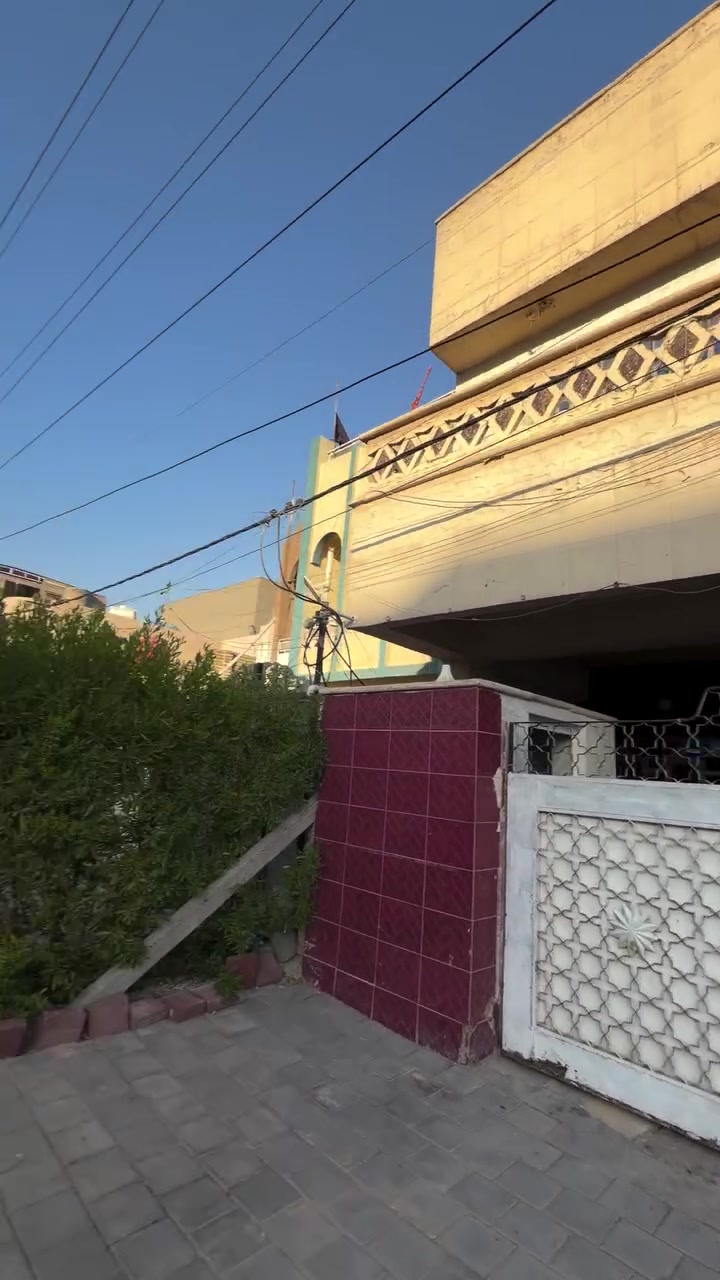 للايجار 140 متر البلديات شارع المدارس
3 نوم كبار 2 حمامات +حمام خارجي 
يرهم تجاري شركة او معهد 

***********
