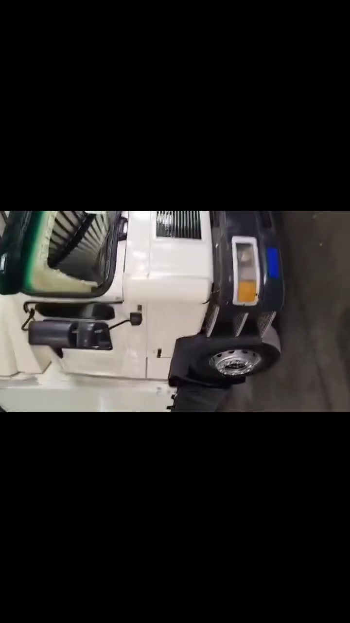 السلام عليكم ورحمة الله وبركاتة 
مان 2001 صقر تـك للبيع 4×4 
مكينه  3 كـورات كـيـر حـسيـرة
سنوية لحد 2028/1  رقم وهزه جديد 
السيارة مكفولة من كير ومكينه وغرامة
سعرها 125 ورقه وبي مجال بسيط 
رقم الهاتف 👈🏻 ***********
