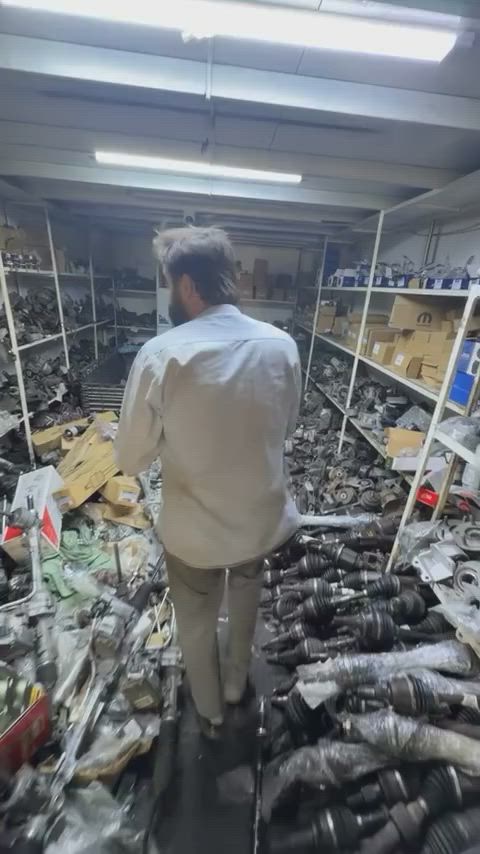 سلاو برادەران ج اشیایەکی سەیارەی امریکی دەویت لامان بەردەستە بە هەرزانترین نرخ خوار بازار گەیاندن و تەوصیل هەیە هەموو شارەکانی کوردستان و عیراق.                                        سلام اخویە کلو خراض سەیارە امریکی مەوجود ارخس سعر بل سوق تەوصیل اکو کلو محفزات عیراق رقم و واتساپ ***********
