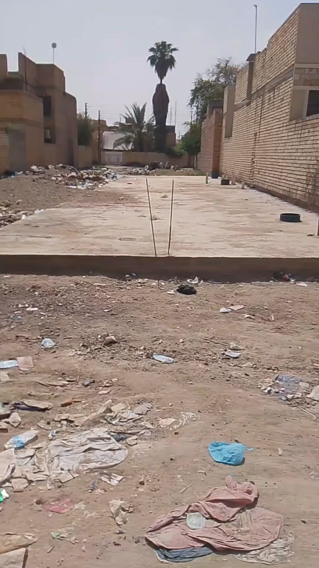 تحيه طيبه 
بتلو للبيع في منطقة ال 9000 على طابو الكاضميه 
المساحه 150م / مأسس وكامل من الشغل الدرجة أولى 

الأستفسار أو مراسلة الصفحه 
***********
***********
***********
