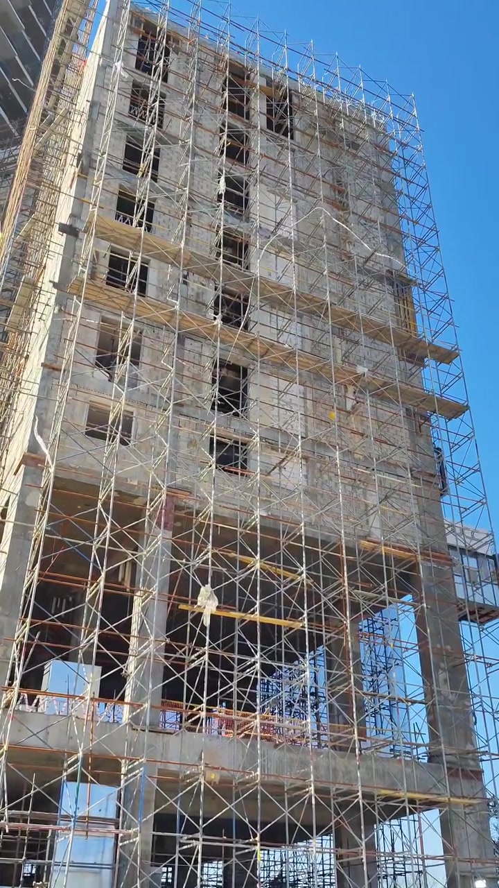 مطلوب عمل مقاولات
باعمال finishing 
راس مال شركة مليار 
نبحث عن اعمال لتوسع شركتنا 
***********
