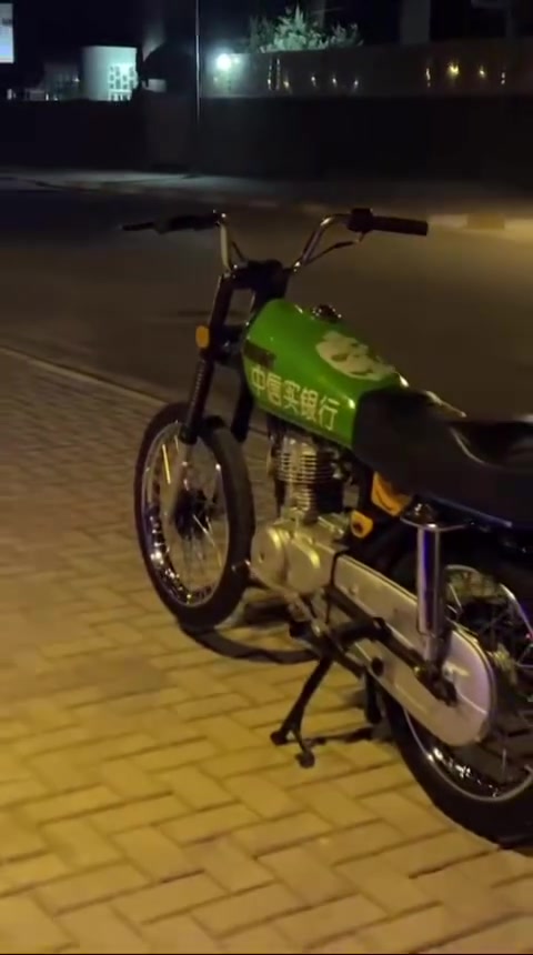 ءعادت نشر بسبب الوعود الكاذبه اذا مو شراي لا تكلي امسح المنشور دراجه كلك . . (كلك).   تعميره 25 ولمكينه 22.  السعر:( 580) وبيه مجال شراي اتصل 
رقم ***********
