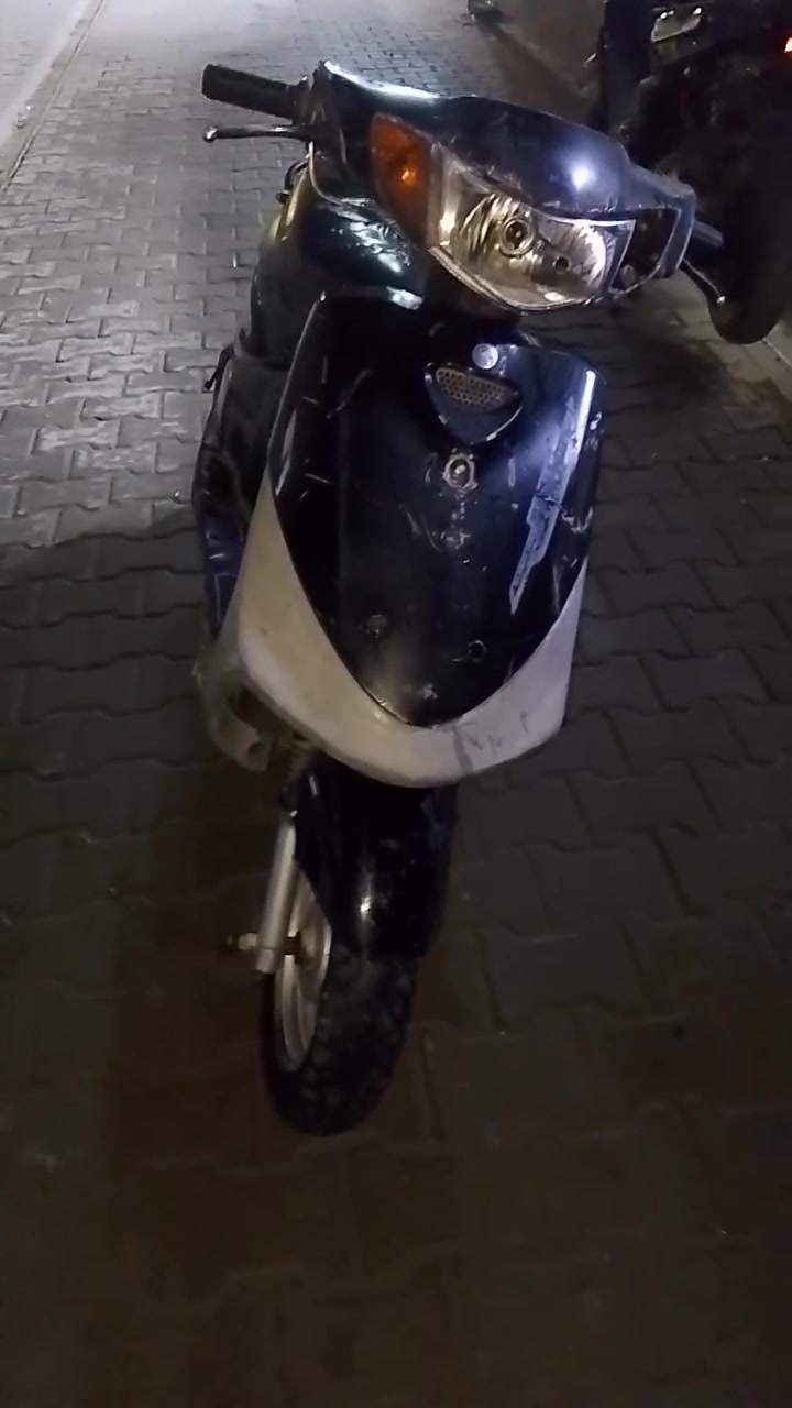 السلام عليكم 
دراجه ماكس قجمه نثيه للبيع 
الدراجه ابيع كوم حديد ماعرف
شبيها طفت ع لحظه مكاني بغداد 
رايدها ب 200قفل 
رصيد واتساب ***********
