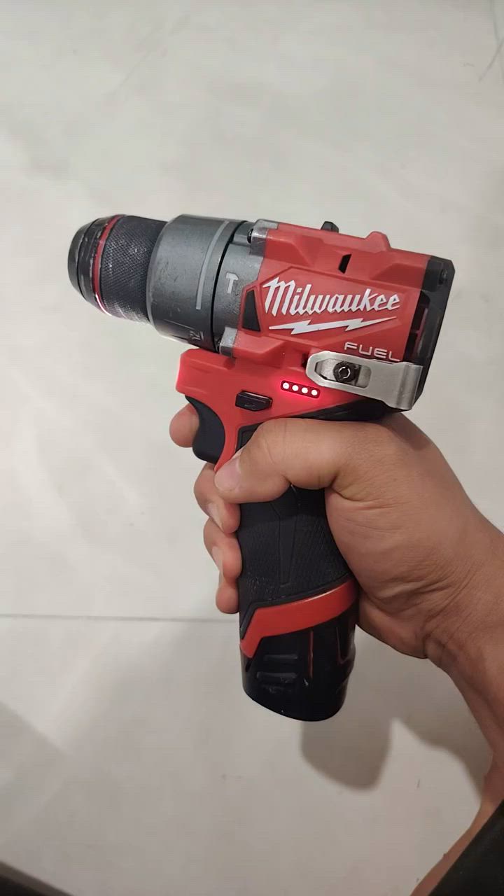 السلام عليكم دريل milwaukee m12 fpd2 مع بطارية 2A الدريل مستعمل مثل ما موضح السعر 120الف موجود توصيل


**إذا كنت صاحب هذا الإعلان وتريد حذفه لأي سبب، رجاءا أرسل رسالة إلى الدعم الفني**