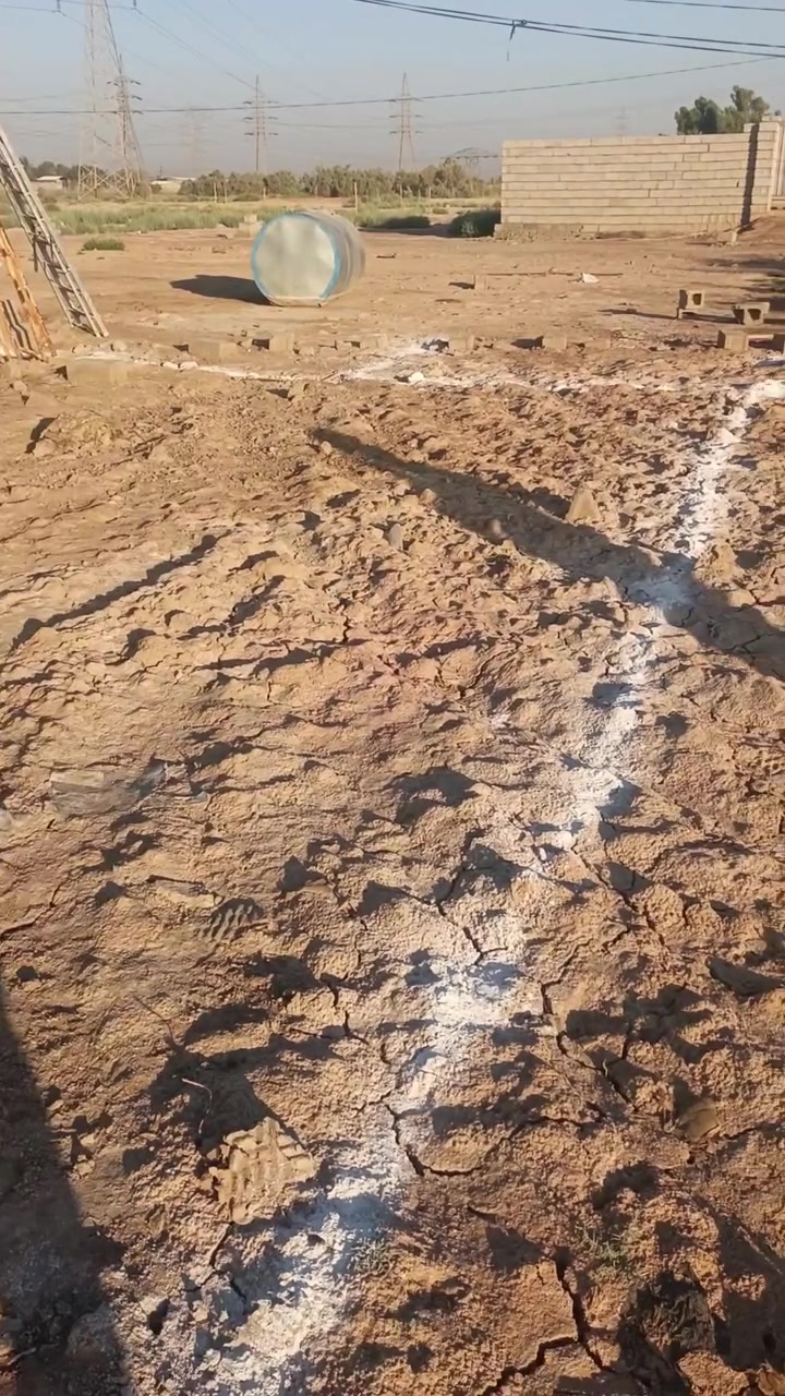 السلام عليكم
بيت للبيع. مع قطعه ارض

كما موضح. بالتصوير

جنس الارض ٣٥

منطقة البدوانيه

شارع تبليط ٨متر
البيت سندويج
مساحة البيت اكثر من٥٠٠ متر

مساحة القطعه ٢٠٠ متر. 

اثنينهم للبيع بسعر جدا مناسب

مال مستعجل. 

البيت جان مؤجر. 

يتكون من

غرفتين

استقبال صاله

مطبخ

مع مضيف خارجي.. 

كما موضح بالتصوير. 

سعر البيت مع القطعه 

٣٤ مليون فقط. 

للاتصال***********

ابو راشد
