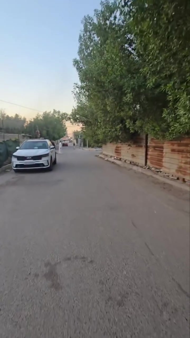 قطعة أرض للبيع
بغداد الزعفرانيه حي الزهور 
طابو صرف 
  ركن على ثلاث شوارع 
المساحة الكليه 250متر  
و 12.5
نزال 20
سعر المتر (مليون ونصف ) 
***********
