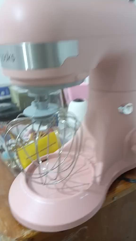 عجانة ب٢٥ نقص الطاسة ومشبك العجن فقط وياها مشبك الخفق مثل ما بمقطع الفيديو


**إذا كنت صاحب هذا الإعلان وتريد حذفه لأي سبب، رجاءا أرسل رسالة إلى الدعم الفني**