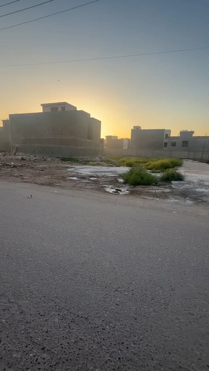 سلام عليكم قطع الراضي للبيع طابو زراعي سند ٢٥ يسويلك المالك إقرار محكمه 
المساحه ١٠ في ١٠ ركن تصلح تنبني بنايه 
للتواصل على الرقم 
*********** 
***********
ابو محمد
