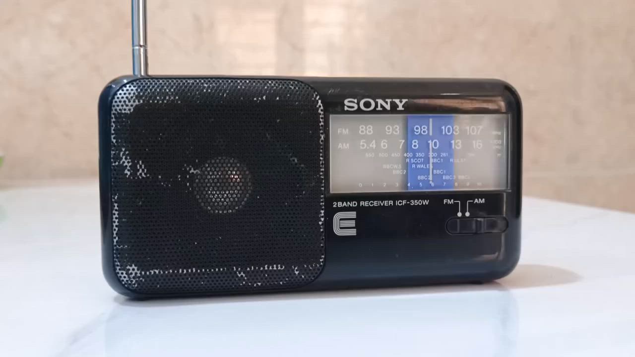 راديو سوني باله انكليزية صناعه ماليزيا موجتين AM/FM (نقص قبق الباتري) . 
٢٠ الف


**إذا كنت صاحب هذا الإعلان وتريد حذفه لأي سبب، رجاءا أرسل رسالة إلى الدعم الفني**