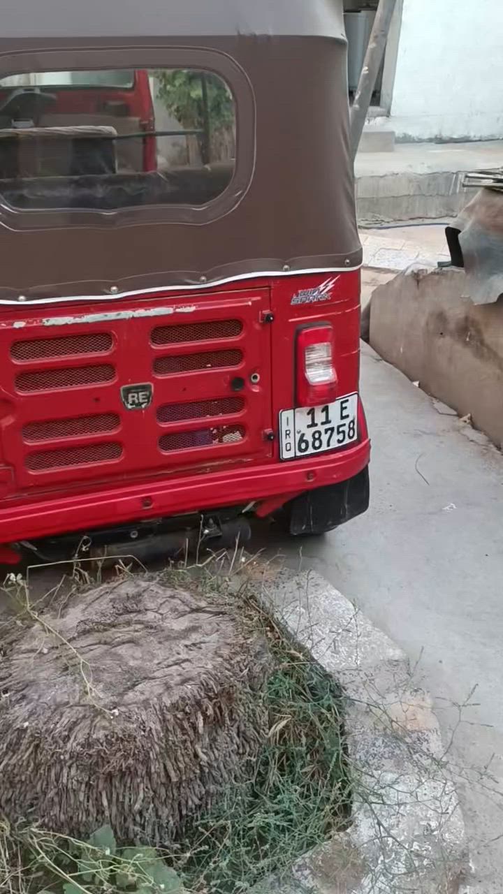 السلام عليكم تكتك للبيع موديل 20 شهر 10 رقم وسنويه للتواصل ***********
