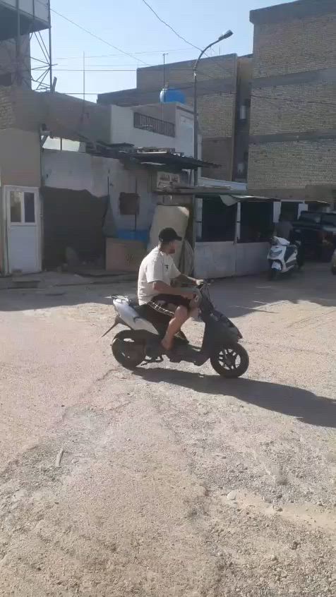 قطعه للبيع المساحه ٦٣ونص ركن جبهتين مؤجره حاليا محلات الموقع مستشفى النعمان قرب علي كيكي تفاصيل السعر ***********
