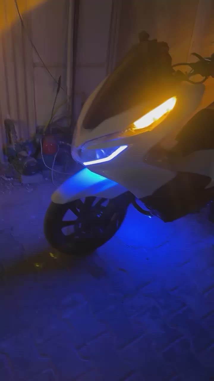 عيني pcx جيل الثالث كوري 125
كامله الدراجه 
صالنصه تيماكس
خرز كلجات رياضي 
شوته شفافه 
قبغ كلجات رياضي 
دبلات رياضي 
ستاند حساس 
حساس ازدحام
قارء فولطية 
اضويه ليد متغير دفن تحت الدراجه
يدات سكليتر رياضي 
قبغ عنبار رياضي 
دوسات رياضيه 
درع بصمة 
سويج طوارء
اوراق كامله (منفيست/مكاتبه)
تفويل كله محسن
دهن موتل
قطع رياضيه لون كرزي بل قبغ مال كلجات و بل فلنجه 
كبات ويل
حاملات مال صالنصه ماكو منها بل عراق 
بروجكتر جاي وياها من المزاد ناقصه بس فيشة
قاعدة رقم
مكينه ناعمة 
اكفلها من سرقة وسوالف عشاير 
تجي تاخذها واخذك نسوي مكاتبه وتاخذ صوره لهويتي واليه 

مكاني بغداد
رقم *********** 
الي ميشتري ليتعبني
سعر 20 وبيها مجال شي جبير
