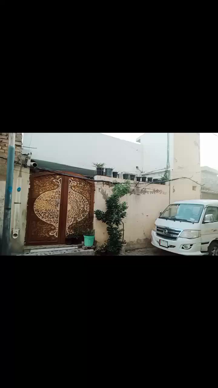 السلام عليكم 
بيت للبيع قطاع 79 قريب على الساحه الحديقه 
المساحه 144 البيت عكاده طابق ونص  
السعر 160وبي مجال  5غرف نوم +استقبال 
***********
