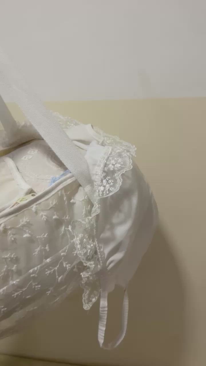 رسوم متحركة للأطفال غير مستخدمة جميلة جدًا ومزينة باللؤلؤ لم يتم فتح ملف الطفل في بوك سي سعر تقدير الذاتسعر ٢٠


**إذا كنت صاحب هذا الإعلان وتريد حذفه لأي سبب، رجاءا أرسل رسالة إلى الدعم الفني**