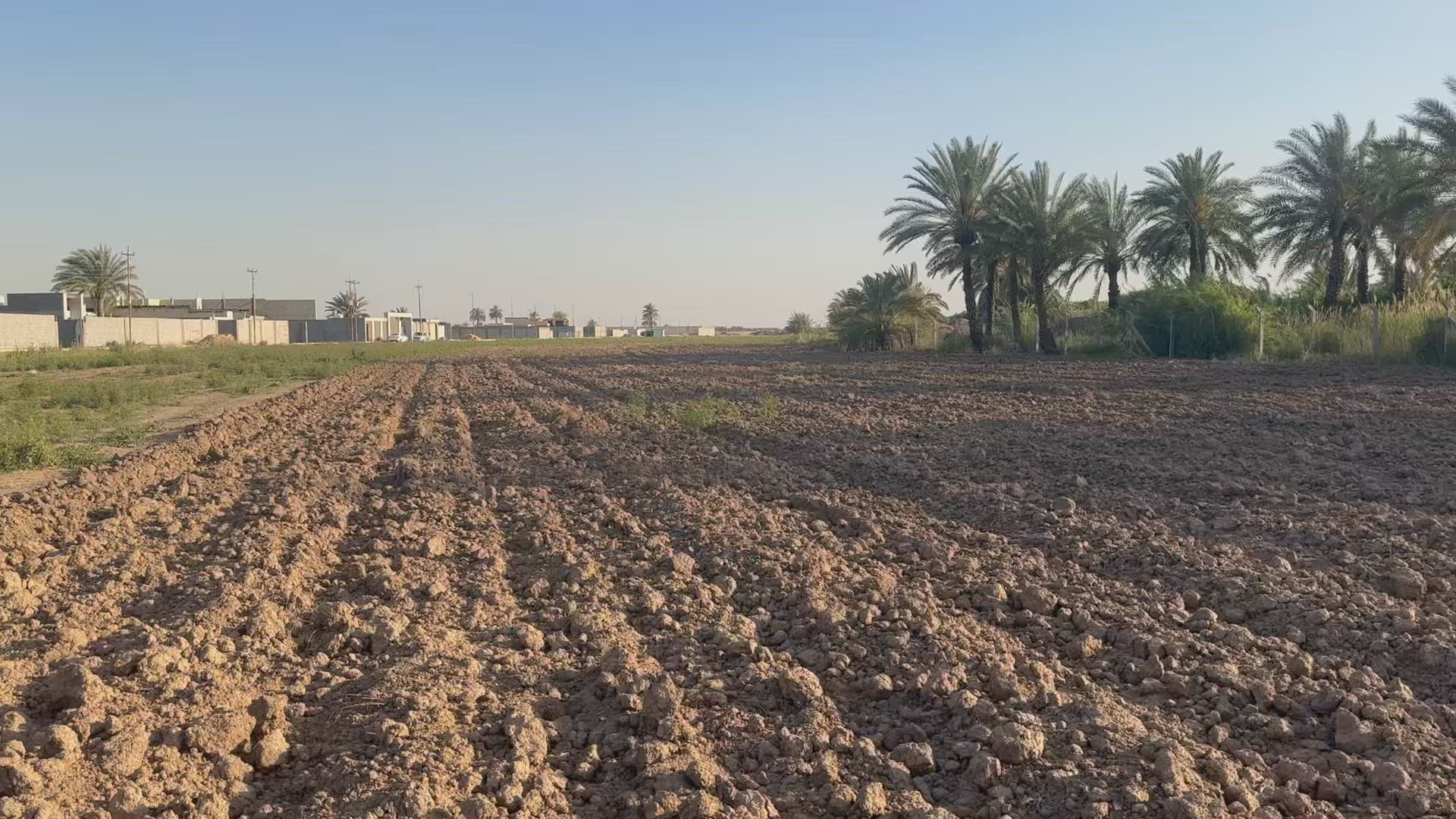 السلام عليكم 

دوانم ملك طابو صرف تحويل سند 

الموقع /بغداد الدوره عرب جبور 
قرب مزرعه شفيق المعجون 

المساحه 17500 /(7) دونم

الواجهه 45م بالنزال

*********** ابو علي
*********** ابو فهد
