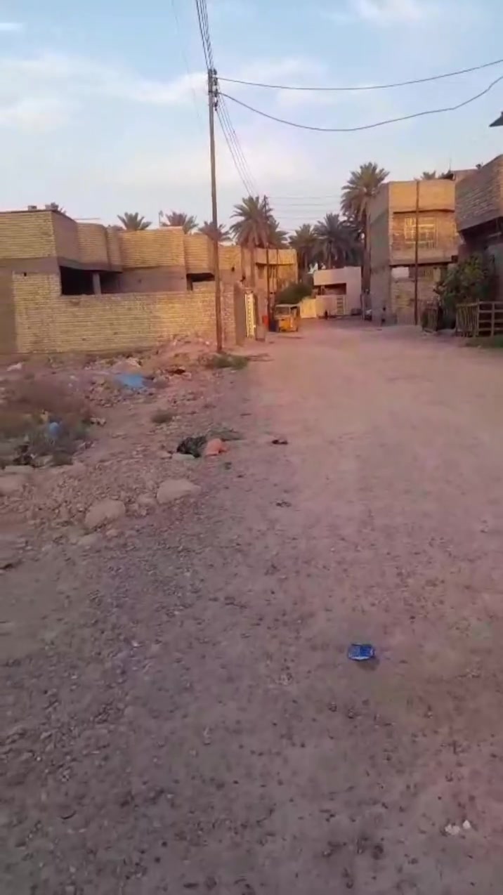 قطعة أرض للبيع 120 متر ركن
الواجهة 8×15
طابو زراعي سند 25
كافة الخدمات متوفرة
بغداد الرئاسة شارع عشرين 
رقم الهاتف للتواصل ***********
