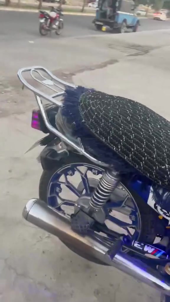 البيع نامه برو محسن باب اول 

موديل 25 محرك 200cc

اوراق كامله مع المكاتبه مال شركه 
كهربايات اشاير شاشه كله شغال 
محرك مامفتوح
دراجه نضيفه محرك نضيف
وياله تايرات فول 
شاصي 25ومحرك25البلادي 
دراجه كامله 
المو شراي اعبر المنشور ولاتكسر بسعرهه 

سعر 675بي مجال 

رقم ***********

اكرر المو شراي لايتصل ويضل يلغي 

عنوان جلولاء
