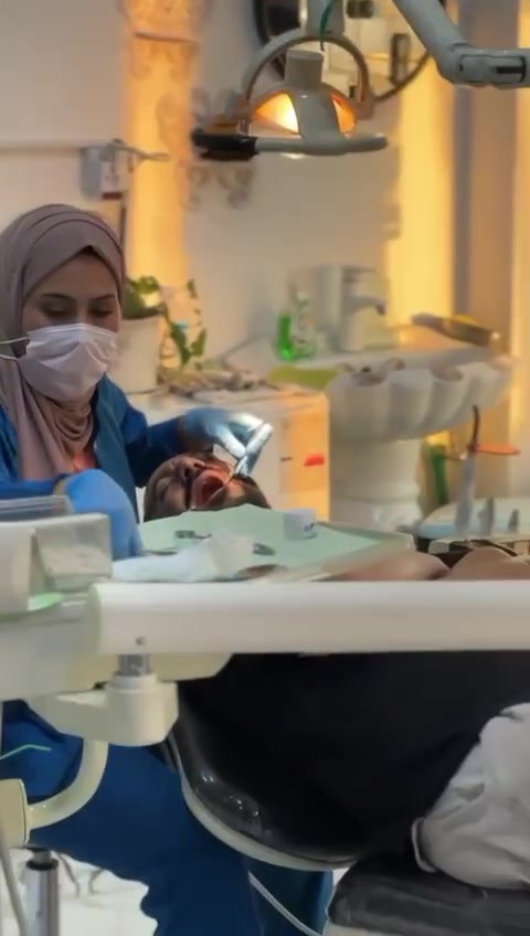 ⚡️ تتواجــــد اليــــــوم 
👩🏻‍⚕️ الدكتورة سفانة سمير ڪاظم 

↩ أختصاص تقويم
أختصاص تجميل الأسنان 

🔸️ابتسامه هوليوود 
🔸️ عمل تقويم أسنان 
🔸️تبييض الأسنان 

🔸️ قلع 🔹️حشوات 🔸️زراعه الاسنان 🔸️تنظيف الاسنان 🔸️تركيب الأسنان 
 ــــــــــــــــــــــــ
🔴 فحص الأسنان مجانا يحدد بعد المعاينة 

📝ونستقبل كل الحالات حتى الأطفال 
ـــــــــــــــــــــــــ
  فــــــي
#مجمع_علم_الڪندي_الطبي_التخصصي 
🏥 العنوان /  أول مجمع طبي بعد الخروج من بوابه B ( البوابة الجديدة ) قريب من أسواق زاد الخير 
ـــــــــــــــــــــــــــــ
⏰️ متواجدين يومياً  من الساعة 4 عصراً الى الساعة 10 مساءاً
ـــــــــــــــــــ
للحجز والاستفسار 
✨️  رقم المجمع 
📲 ***********

✨️ رقم المختبر 
📲 ***********

✨️ رقم الصيدلية 
📲 ***********

( متوفر واتساب )
