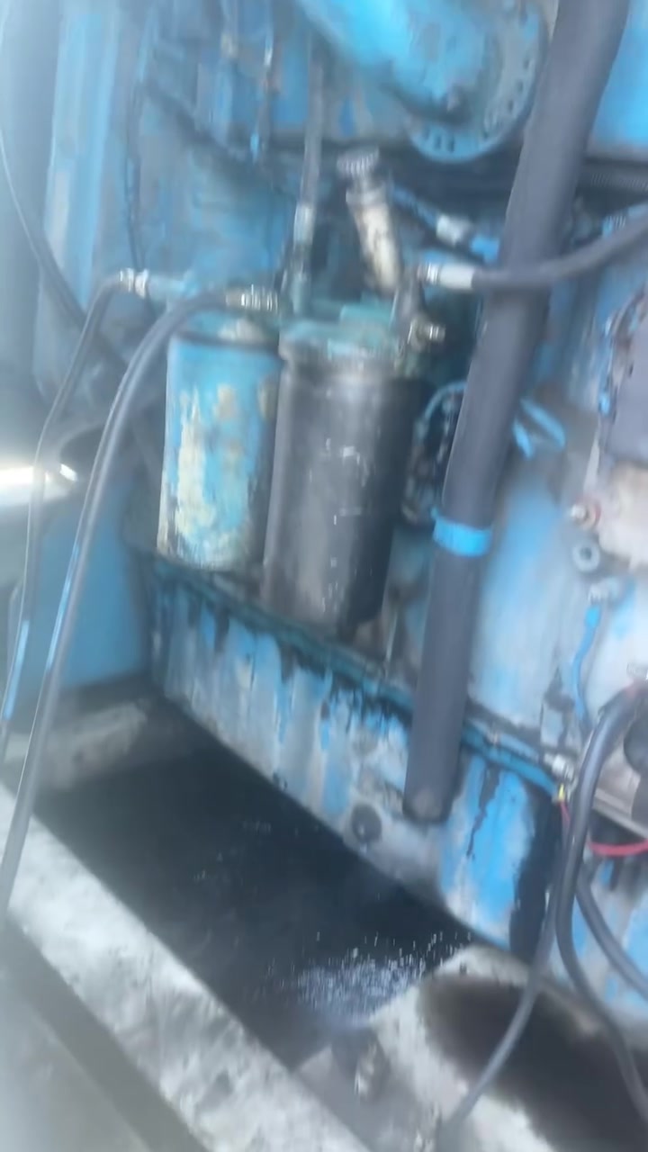 بيركز البيع تخذه على حمل نضافه90موقع بغداد كراده داخل 
سعر170وبيه مجال جديده مكينه***********
