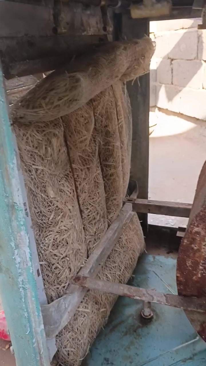 يوجد مبرده للبيع شغالة سرعتين كلشي ما بيها ماطور جديد بالباكيت ذاك اليوم اشتريته مثل ما واضح كدامكم
السعر 65 الف
مكاني فلوجه حي رساله

*********** واتساب
 ***********
