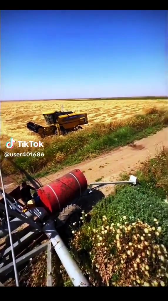 السلام عليكم حاصده للبيع ٢٠٠٣ رقم أربيل  تحويل هيدرو تك درام مكفوله من الحيم أوربي مشتغله موسم واحد بالعراق للاستفسار أكثر اتصل***********او *********** واسط
