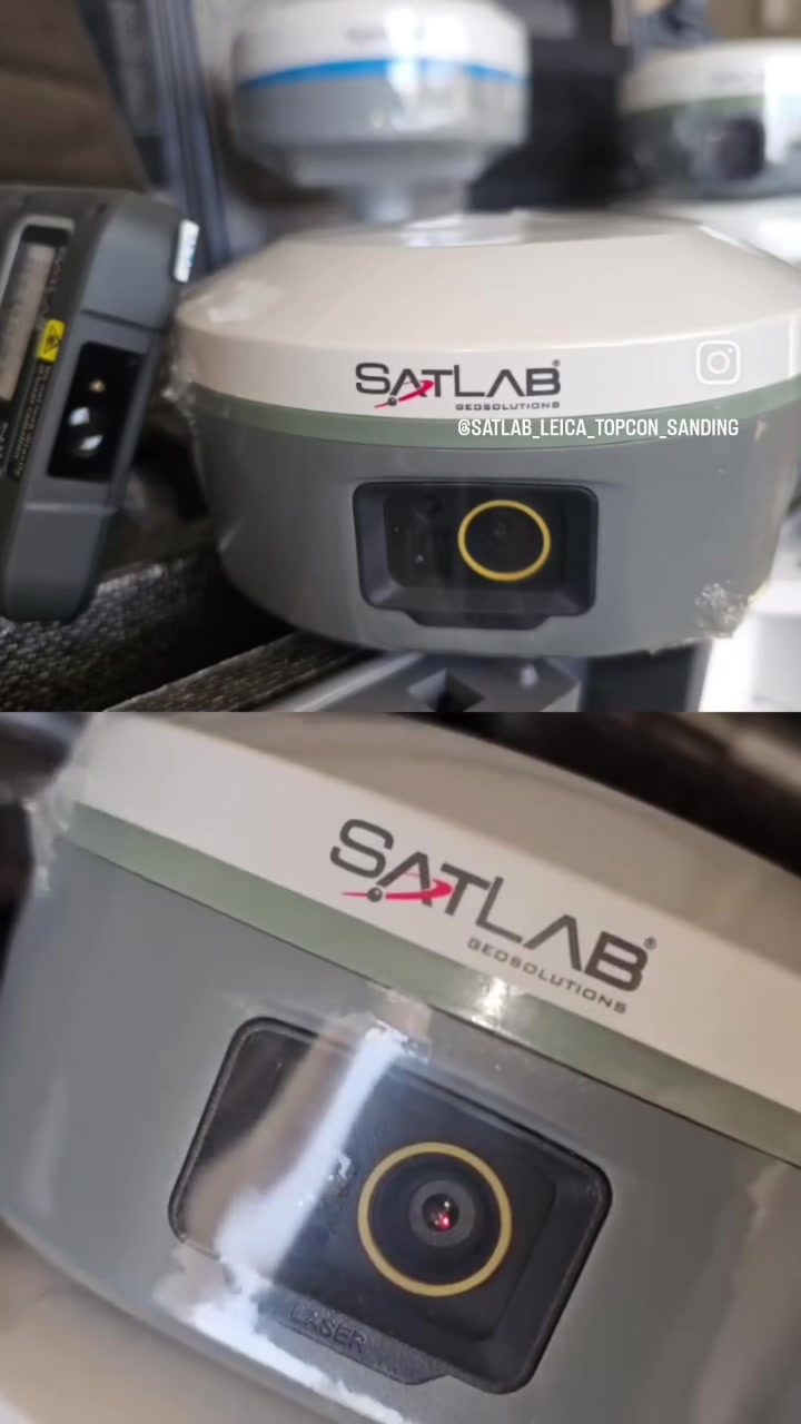 جهاز SatLab SL8 Dual-Camera Laser RTK هو مستقبل أجهزة الاستقبال الجيوديسية، حيث يجمع بين تقنيات GNSS والكاميرات المزدوجة ومقياس المسافات بالليزر لتسهيل العمل الميداني في المناطق الصعبة.
​أهم المواصفات الفنية:
​عدد القنوات والأنظمة: 1408 قنوات تدعم جميع الأقمار الصناعية (GPS, GLONASS, BeiDou, Galileo, QZSS, SBAS).  
​كاميرا مزدوجة (Dual Camera):  
​كاميرا للتسقيط المساحي عبر الواقع المعزز (AR Stakeout).
​كاميرا سفلية لالتقاط الصور والقياس المباشر.
​قياس بالليزر: قياس مباشر بالليزر بدون تلامس لمدى يصل إلى 45 متراً وبدقة تصل إلى 2 سم عند مسافة 10 أمتار (مثالي للمناطق الخطرة أو المحظورة).  
​مستشعر إمالة IMU: حساس ميل متطور لا يحتاج إلى معايرة يدوية (Calibration-free) يدعم الإمالة حتى 60 درجة.  
​الدقة المساحية (RTK):  
​أفقي: 8\text{ mm} + 1\text{ ppm}  
​عمودي: 15\text{ mm} + 1\text{ ppm}  
​الراديو الداخلي: راديو مدمج بتقنية LoRa يغطي مدى اتصال واسع يصل إلى 15 كم.  
​الاتصال والتوصيل: يدعم Bluetooth 5.2, Wi-Fi, NFC, شريحة 4G (Nano SIM)، ومأخذ USB Type-C.  
​البطارية والمتانة:
​معيار الحماية: IP68 (مقاوم تماماً للماء والأتربة).  
​الوزن: خفيف جداً (~0.73 كجم).  
​وقت العمل: يعمل بين 12 إلى 14 ساعة متواصلة مع دعم الشحن عبر USB-C أو بنك الطاقة الخارجي.  
​لمشاهدة استعراض عملي لمميزات هذا الجهاز وكيفية عمل كاميرات الواقع المعزز والليزر في الميدان، يمكنك الاطلاع على شرح ميزات SatLab SL8 Laser RTK للتعرف على كفاءة الجهاز الميدانية.

***********
