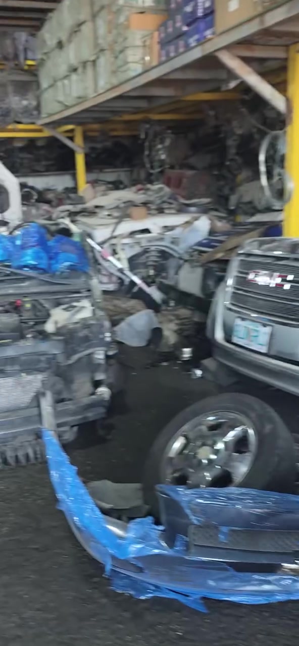 يكول ماعندك قطع غيار 🤨
شوف شنو وصل استادي 🛑

حسين دودج 
*********** واتساب
بغداد الحرية الدولعي
