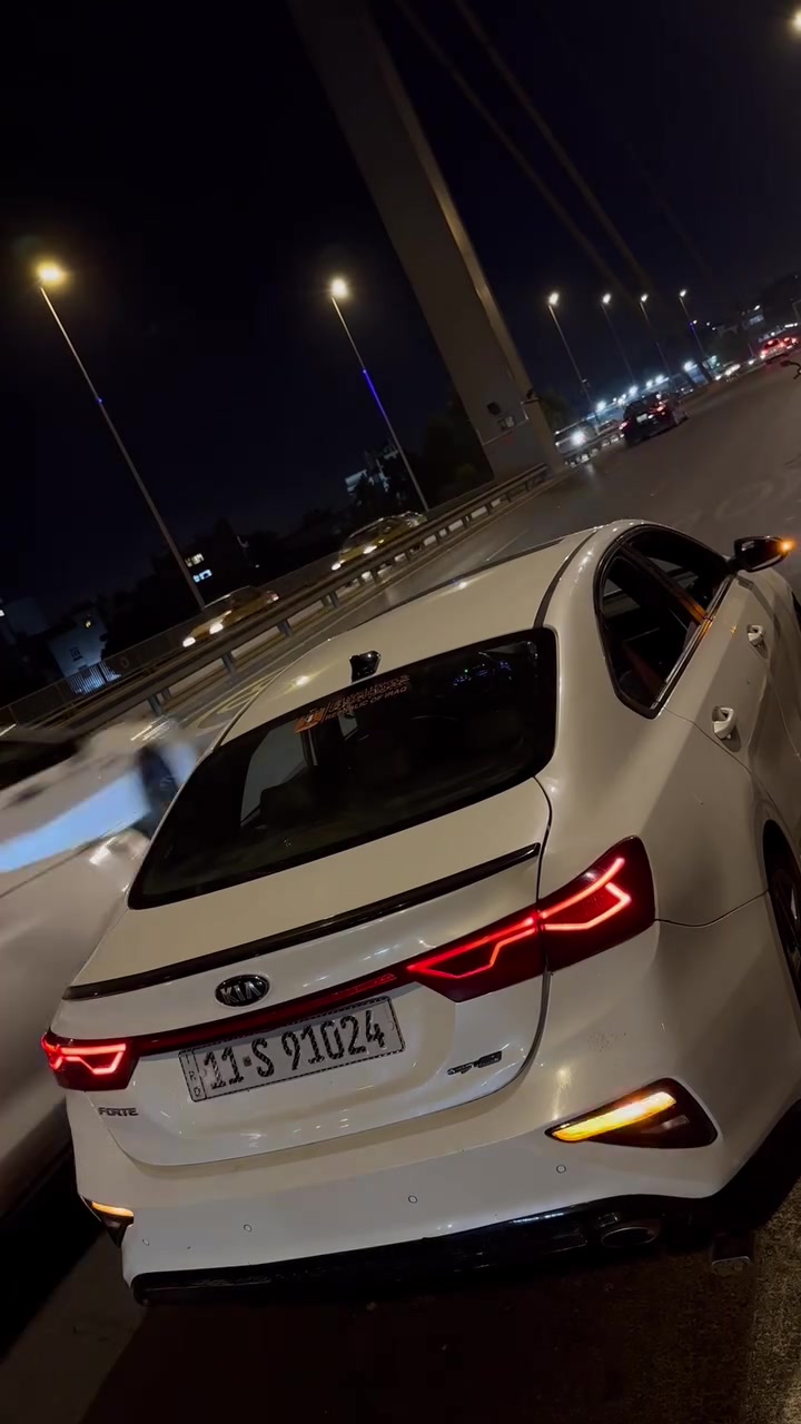 السلام عليكم 
للبيع
فورتي موديل ٢٠٢١ جيتي لاين فول مواصفات 
المواصفات :
اللون ابيض
بصمة تشغيل
فتحة سقف
رادارات جانبي
بصمه ابواب
كامره خلفيه
كاربلي
تحديد مسار
مكينه ٢٠٠٠ دوش
كير cvt
تحكم ستيرن كامل
٣ انظمه للقياده (sport, normal,smart)
تبريدها ثلج 
ماشيه ١١١ الف
حداديه ومكينه وكير مكفولات
حادثها ربع البنيد والجاملغ 
هزه جديده وسنويه جديده السياره بأسمي تحويل ثاني يوم
رقمها بغداد
العنوان / بغداد منطقه الصليخ
السعر ١٢١ وبيها مجال للشراي
للأستفسار : ***********
