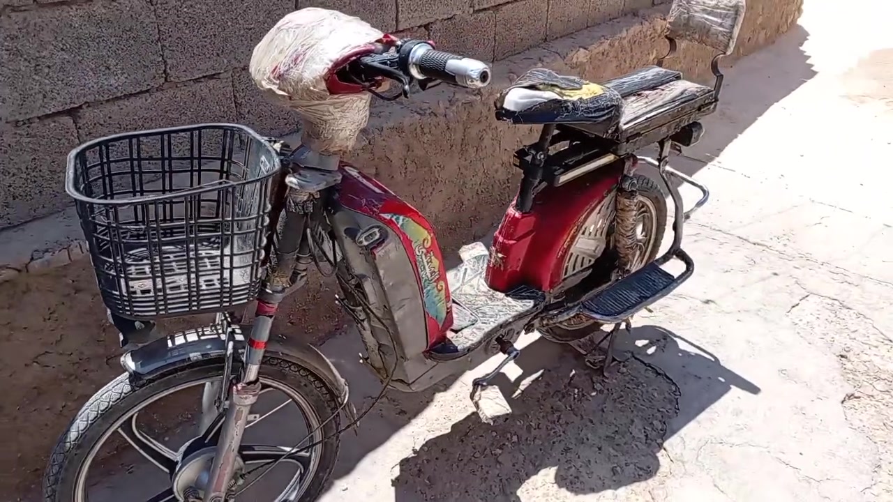 ماطور شحن البيع بس يريد باتريات شغال السعر بمية 150العنوان النبار حديثة حقلانية اتصال علة الرقم ***********
