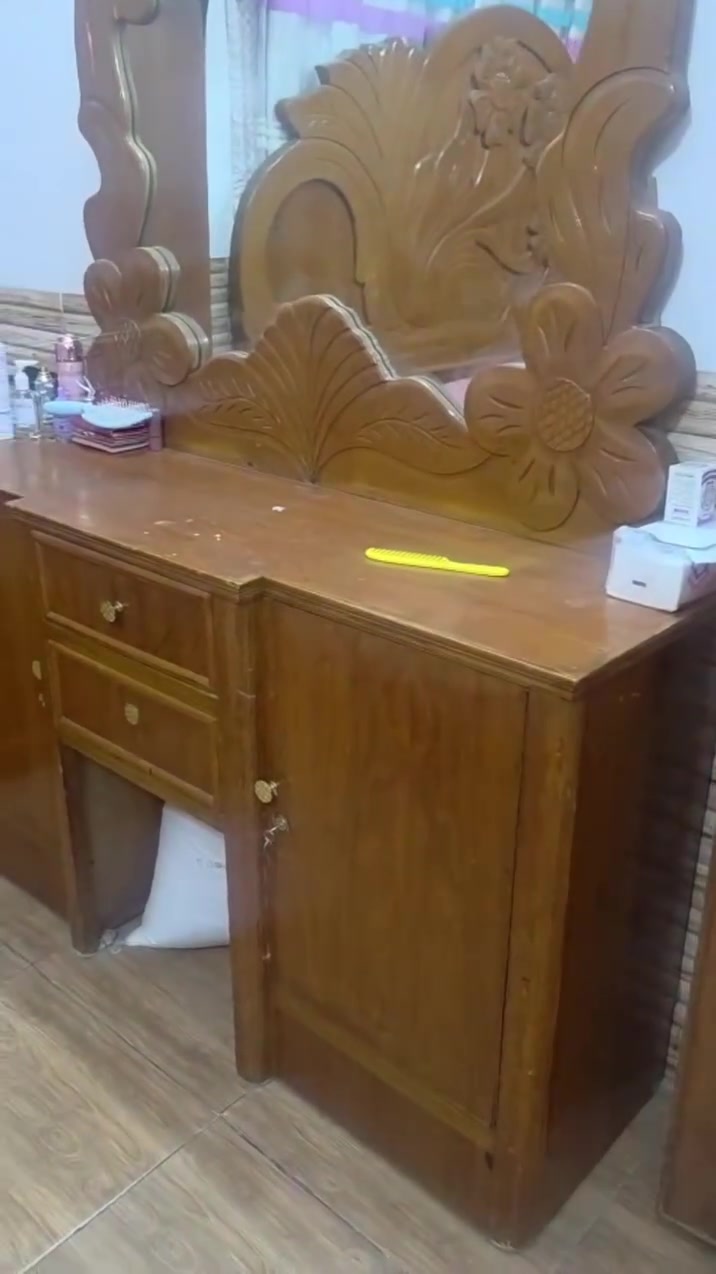 سلام عليكم غرفه نوم خشب عراقي للبيع كربلاء طريق الحر للتواصل خاص ***********
